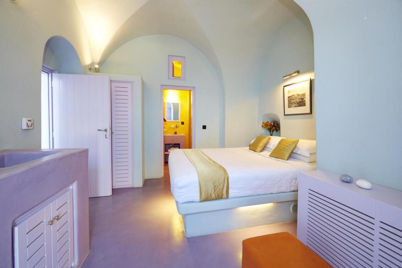 Maximilian Caldera Suites Фіра Екстер'єр фото